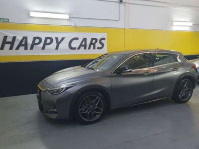 Infiniti Q30