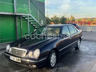 Occasion Mercedes E240 Elegance 170 PK (125 kW) 2001 Blauw Sedan
