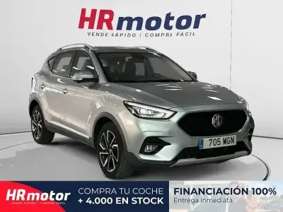 Begagnad MG ZS Luxury 106 HK (77 kW) 2023 Vit SUV