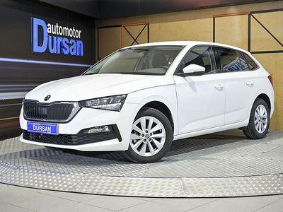 Usado Skoda Scala Ambition 110 CV (80 kW) 2023 Blanco Utilitario