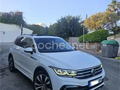 Używany VW Tiguan R-line 200 KM (147 kW) 2021 Biały SUV