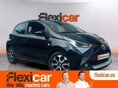 Używany Toyota Aygo X-play 72 KM (52 kW) 2019 Czarny Hatchback