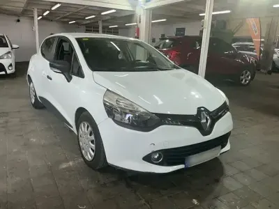 Begagnad Renault Clio IV Business 75 HK (55 kW) 2014 Vit Halvkombi