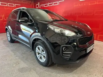 Usado Kia Sportage 115 CV (84 kW) 2017 Negro SUV