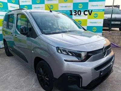 Usado Citroën Berlingo 130 CV (95 kW) 2024 Gris Monovolumen