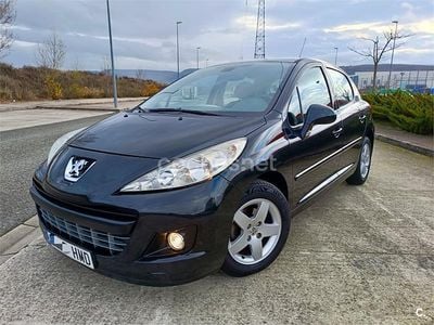 Negro Usado 2012 Peugeot 207 Berlina | 5390 € (Precio justo)
