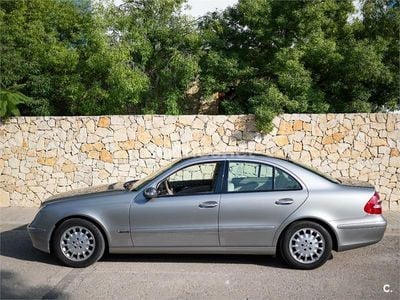 Mercedes E320