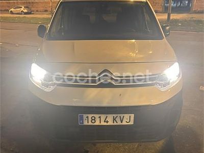 Usado Citroën Berlingo Live 100 CV (73 kW) 2019 Blanco Monovolumen