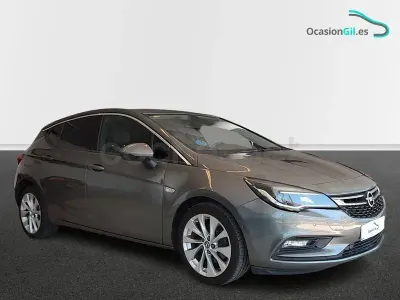 Usado Opel Astra Excellence 136 CV (100 kW) 2017 Beige Berlina