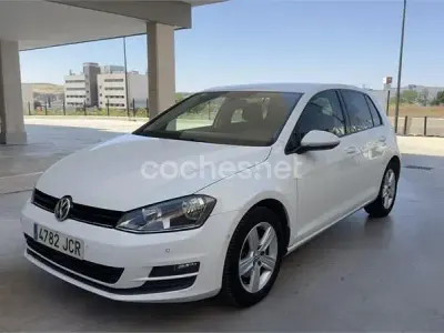 Usado VW Golf VII Advance 125 CV (91 kW) 2015 Blanco Berlina