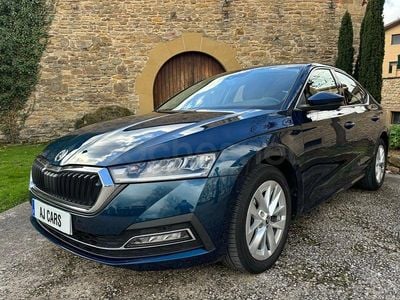 Usado Skoda Octavia Selection 150 CV (110 kW) 2024 Azul Berlina