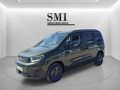 Usado Citroën Berlingo 102 CV (75 kW) 2024 Verde Monovolumen