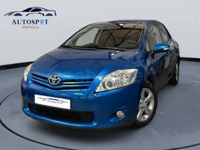 Usado Toyota Auris Active 90 CV (66 kW) 2010 Azul Utilitario