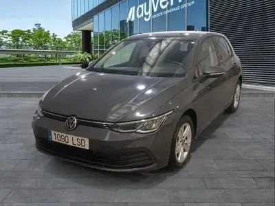 Begagnad VW Golf VII Life 115 HK (84 kW) 2021 Grå Halvkombi
