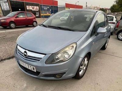 Usado Opel Corsa Enjoy 75 CV (55 kW) 2007 Gris Utilitario
