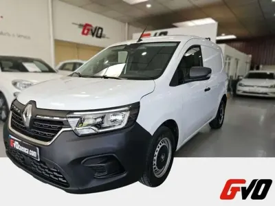 Usado Renault Kangoo 115 CV (84 kW) 2022 Blanco Monovolumen