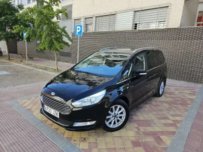 Usado Ford Galaxy Titanium 150 CV (110 kW) 2017 Negro Monovolumen