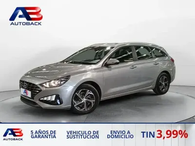 Usado Hyundai i30 GO! 116 CV (85 kW) 2020 Gris / plata Familiar