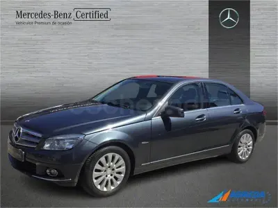 Usado Mercedes C280 Avantgarde 231 CV (169 kW) 2008 Gris / plata Berlina