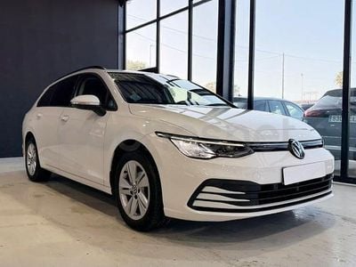 Usado VW Golf VIII 110 CV (80 kW) 2021 Blanco Familiar
