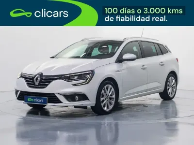 Usado Renault Mégane GrandTour Zen 140 CV (102 kW) 2019 Blanco Familiar