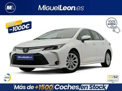 Usado Toyota Corolla 125 CV (91 kW) 2023 Blanco Berlina