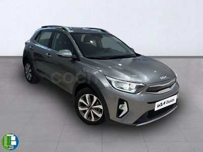Gris / plata Usado 2024 Kia Stonic SUV | 20.900 € (Caro)