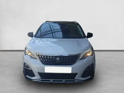 Usado Peugeot 3008 Allure 130 CV (95 kW) 2019 Blanco SUV