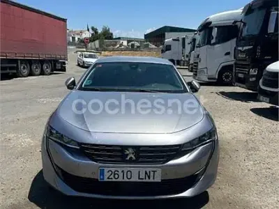 Usado Peugeot 508 Allure 130 CV (95 kW) 2021 Gris / plata Berlina