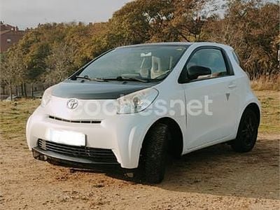 Blanco Usado 2010 Toyota iQ Utilitario | 4990 €