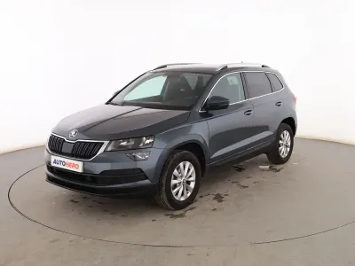 Usado Skoda Karoq Ambition 110 CV (80 kW) 2021 Gris SUV