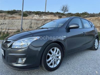 Begagnad Hyundai i30 Style 115 HK (84 kW) 2007 Grå Halvkombi