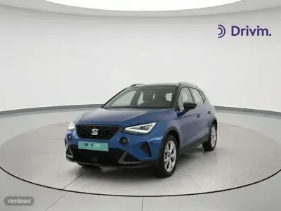 Usado Seat Arona FR 115 CV (84 kW) 2025 Azul SUV
