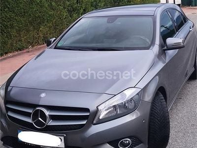Gris / plata Usado 2013 Mercedes A180 Urban Berlina | 10.999 € (Precio justo)