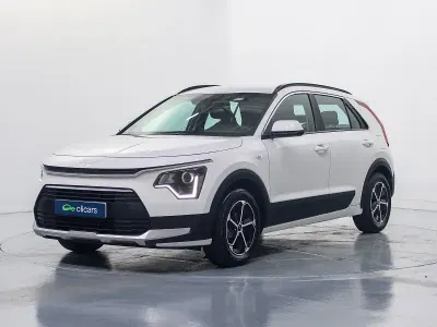 Usado Kia Niro 129 CV (94 kW) 2025 Blanco SUV