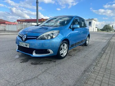 Begagnad Renault Scénic III Expression 110 HK (80 kW) 2012 Blå Minibuss