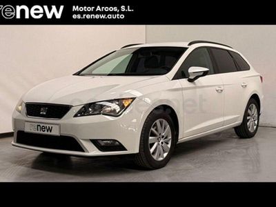 Usado Seat Leon Reference 105 CV (77 kW) 2015 Blanco Familiar