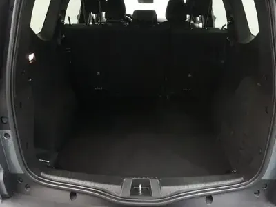 Usado Dacia Jogger Expression 140 CV (102 kW) 2025 Gris Monovolumen