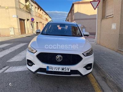 Usado MG ZS Luxury 106 CV (77 kW) 2024 Blanco SUV