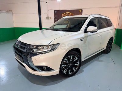 Usado Mitsubishi Outlander P-HEV 203 CV (149 kW) 2017 Blanco SUV