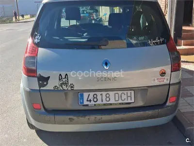 Usado Renault Scénic II Authentique 100 CV (73 kW) 2004 Blanco Monovolumen
