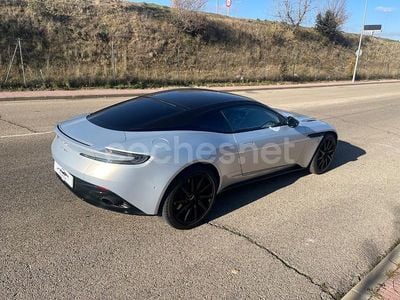 Usado Aston Martin DB11 510 CV (375 kW) 2021 Gris / plata Coupe