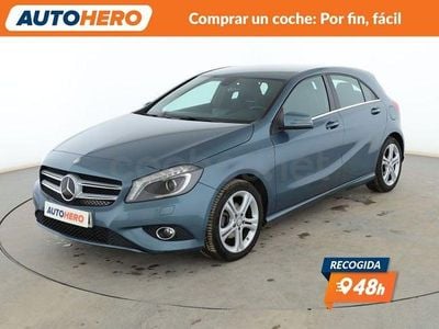 Usado Mercedes A180 Urban 110 CV (80 kW) 2015 Azul Berlina