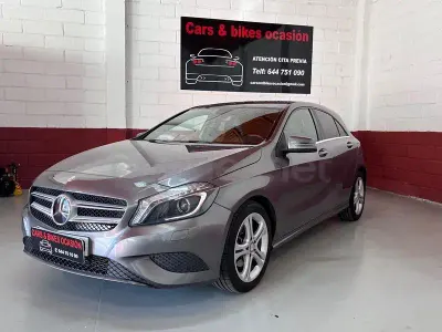 Usado Mercedes A200 Style 136 CV (100 kW) 2015 Gris / plata Utilitario