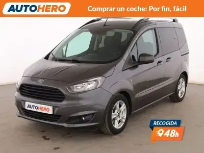 Usado Ford Tourneo Courier Trend 100 CV (73 kW) 2017 Gris Monovolumen