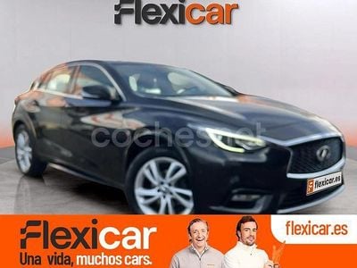 Infiniti Q30