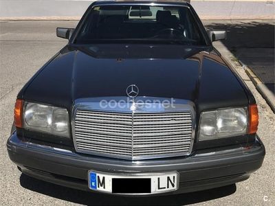 Usado Mercedes E300 231 CV (169 kW) 1991 Negro Berlina