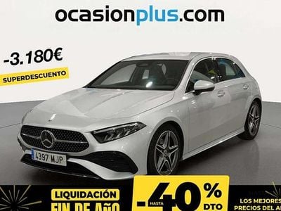 Plateado Usado 2023 Mercedes A200 Advanced Utilitario | 31.810 € (Precio justo)