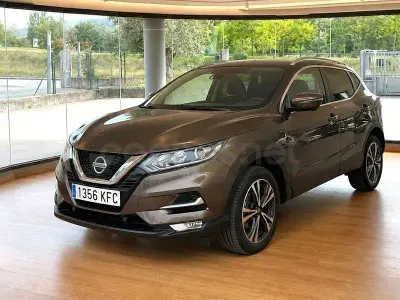 Usado Nissan Qashqai N-Vision 110 CV (80 kW) 2017 Gris / plata SUV