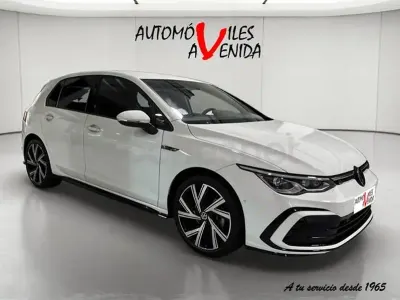 Usado VW Golf VIII R-line 150 CV (110 kW) 2023 Blanco Berlina